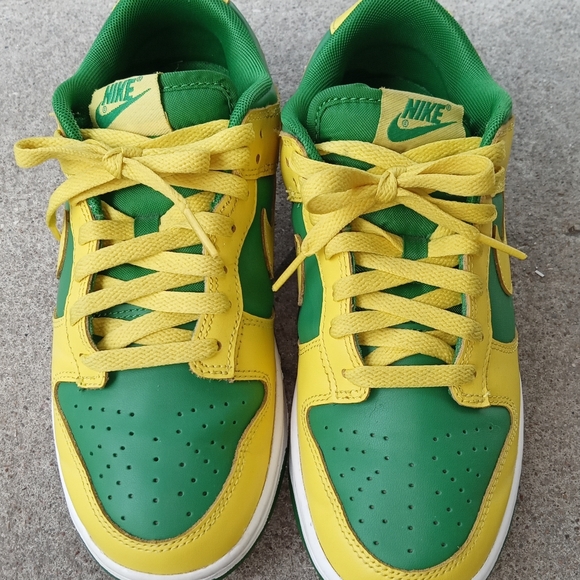 Women's NIKE DUNKS - Picture 1 of 5